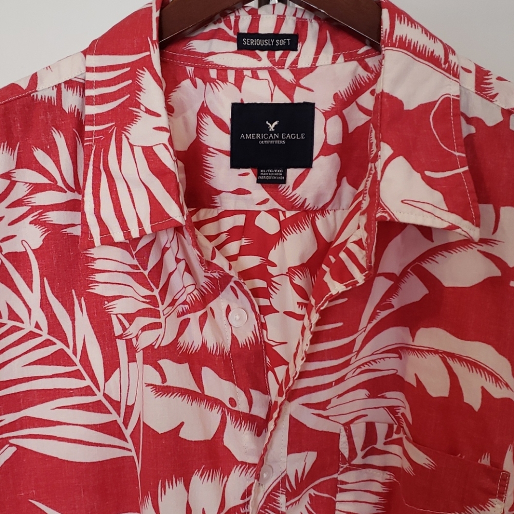 🔥3/$45 or 5/$60🔥  AE Short-Sleeved Seriously Soft Hawaiian Shirt
